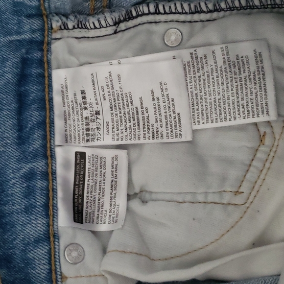 Levi's 512 Slip Taper Jeans In Light Blue Stonewash - Picture 6 of 6